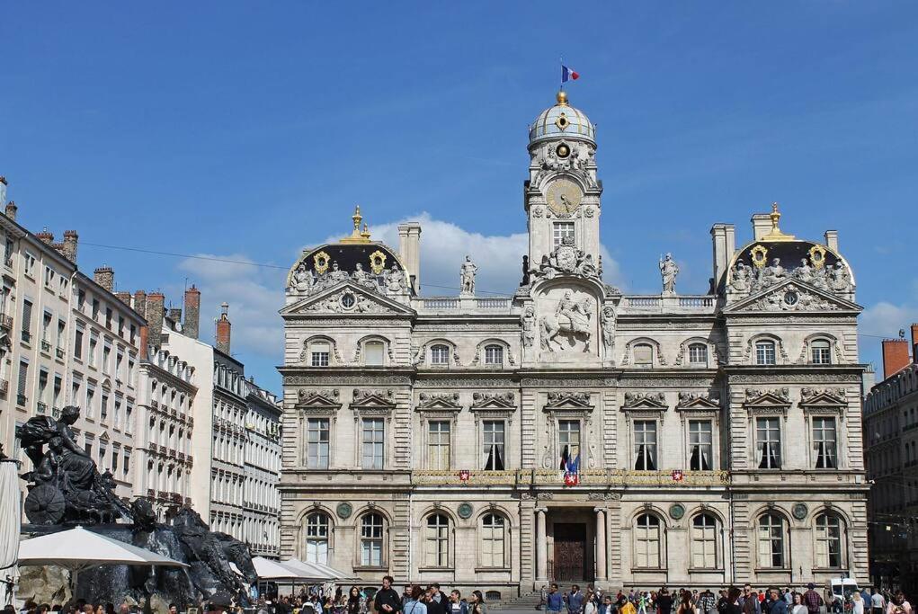 Appartement Place Des Terreaux Lyon Exterior photo